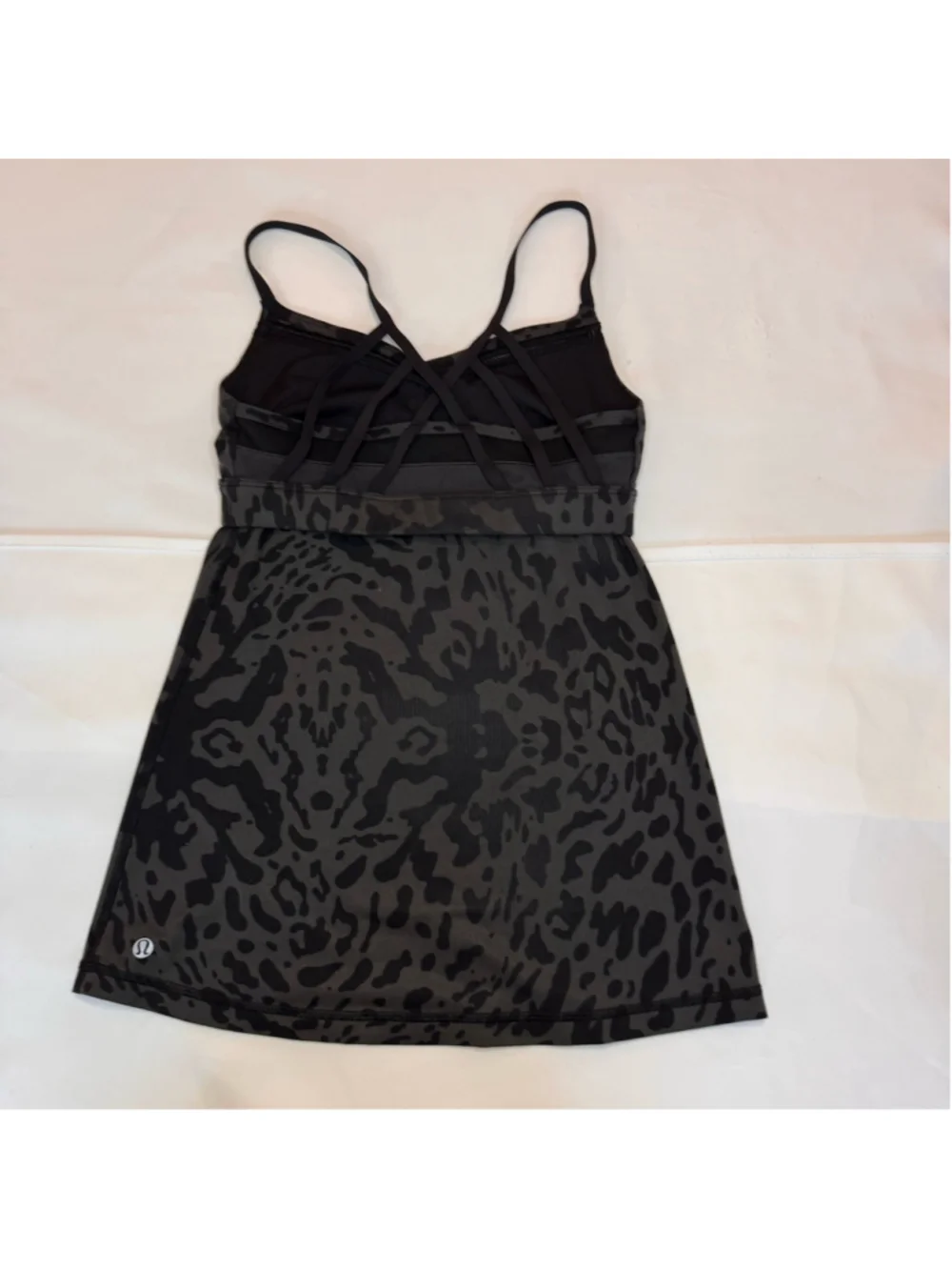 Set of 2 Lululemon Athletic Running Workout Tank Tops Size:4 Build In Bra